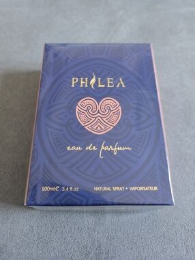 Philea Eau de Parfum - Purple and Rose Gold Accent